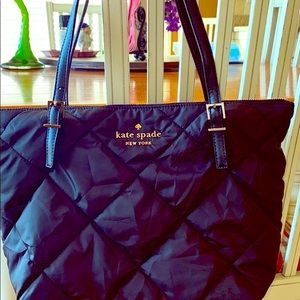 KATE SPADE ♠️ lightly quilted black shoulder bag.